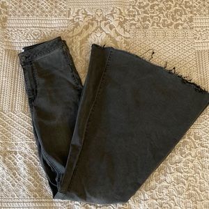 Float on Black Washed jeans